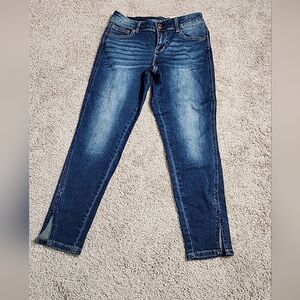 Maurices Women Crop Jeans Sz 5/6
